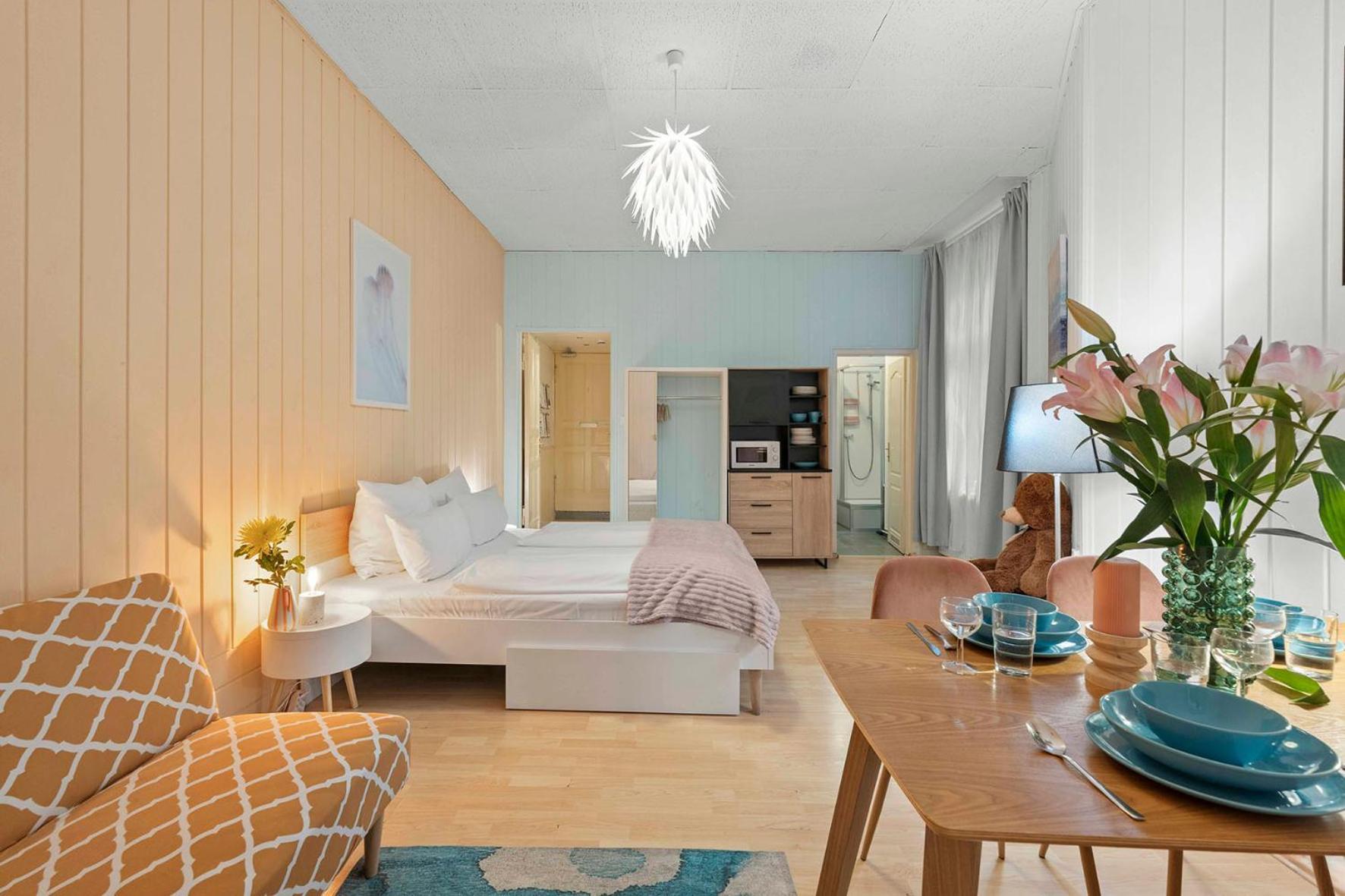 Appartement 33 H S-bahn Schoenhauser Allee Berlin